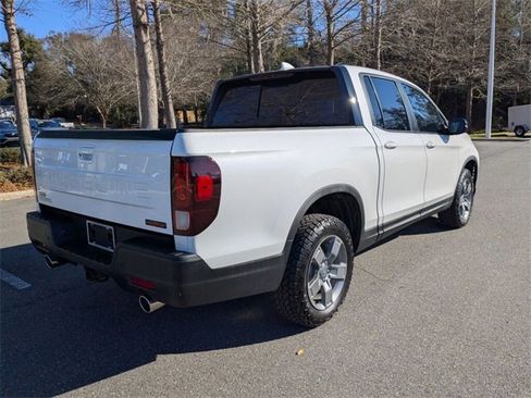 Certified 2025 Honda Ridgeline TrailSport image 7
