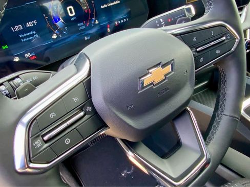 New 2026 Chevrolet Equinox LT w/ Safety and Technology Package FWD image 39