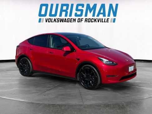 Used 2021 Tesla Model Y Long Range image 1