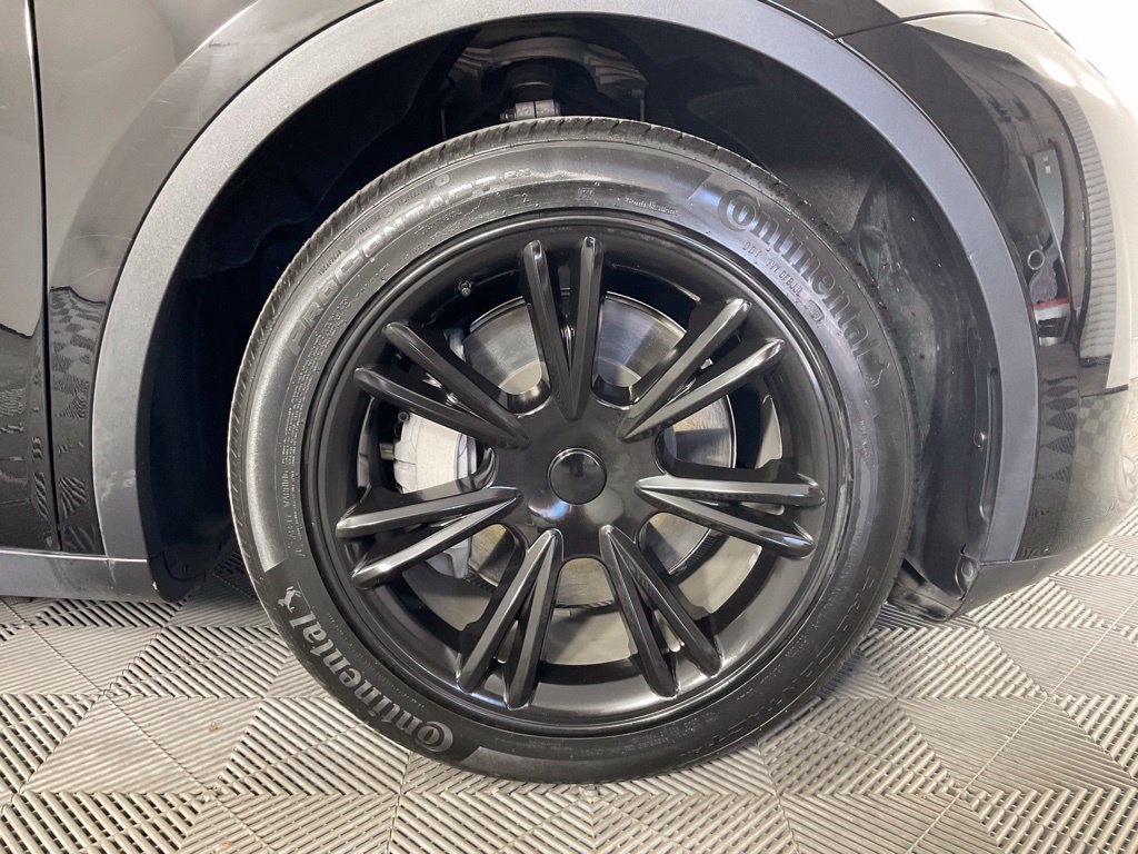 Used 2021 Tesla Model Y Long Range AWD/4WD image 10