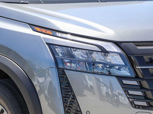 New 2026 Nissan Pathfinder SV AWD/4WD image 4