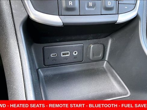 Used 2022 GMC Terrain SLE w/ Driver Convenience Package AWD/4WD image 16