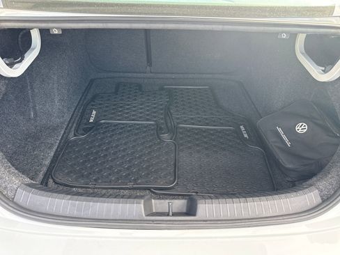 Used 2023 Volkswagen Jetta Sport image 23