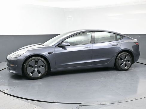 Used 2022 Tesla Model 3 Long Range image 5
