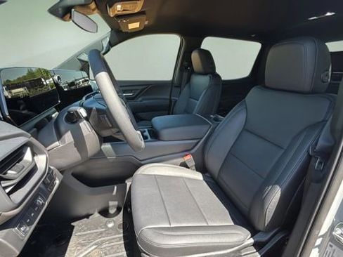 New 2026 Chevrolet Silverado EV W/T AWD/4WD image 9