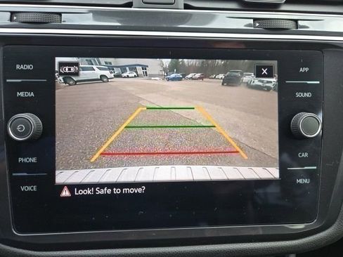 Used 2024 Volkswagen Tiguan Wolfsburg Edition image 27