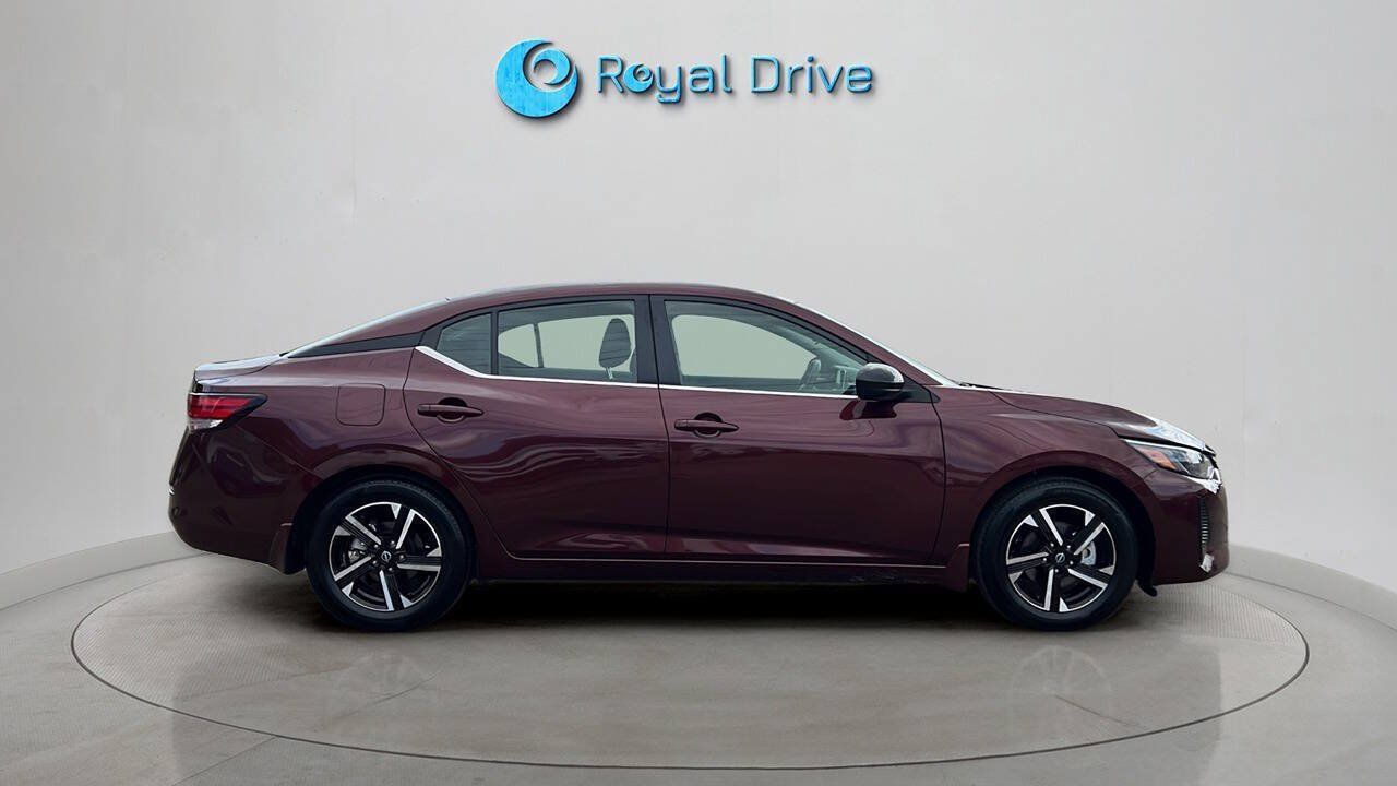 Used 2025 Nissan Sentra SV FWD image 7