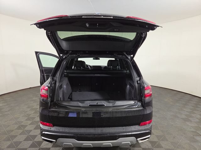 Used 2023 BMW X5 xDrive40i w/ Premium Package AWD/4WD image 33