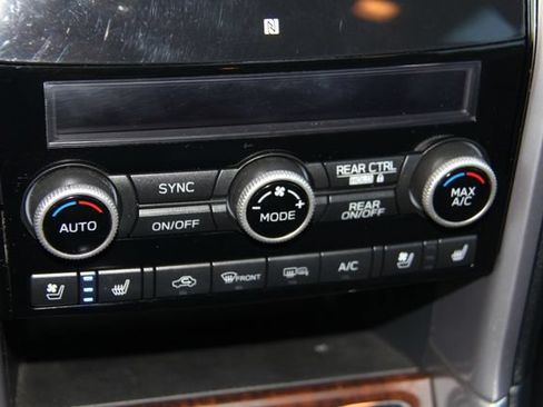 Used 2019 Subaru Ascent Touring AWD/4WD image 29