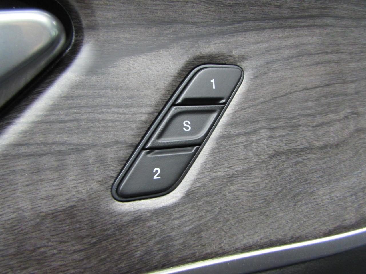 Used 2024 Jeep Grand Cherokee L Limited w/ Luxury Tech Group II AWD/4WD image 23