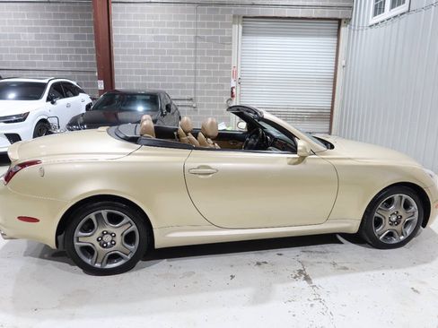 Used 2006 Lexus SC 430 Convertible w/ Preferred Accessory Pkg RWD image 5