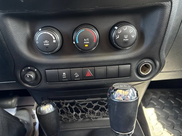 Used 2011 Jeep Wrangler Unlimited Sport AWD/4WD image 23