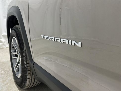 Used 2025 GMC Terrain Elevation image 30
