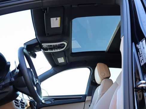 New 2026 Porsche Macan image 35