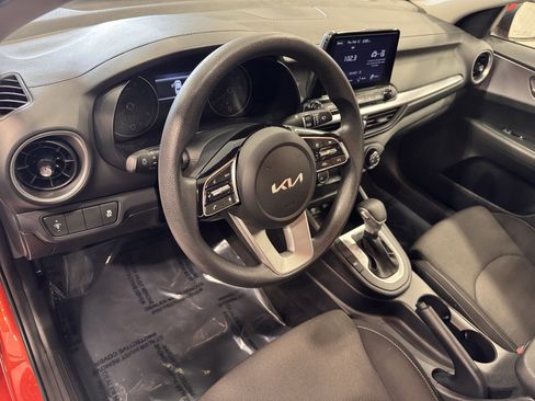 Certified 2022 Kia Forte LXS image 16