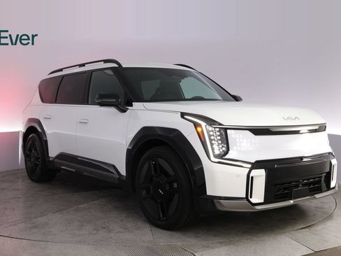 Used 2024 Kia EV9 GT-Line AWD/4WD image 13