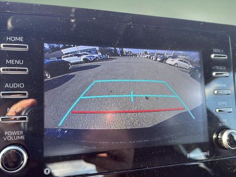 Used 2022 Toyota Camry SE image 23