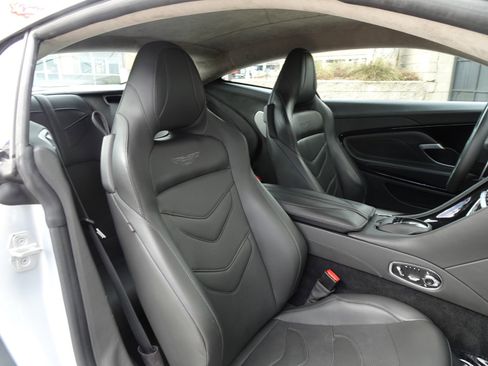 Used 2019 Aston Martin DBS Superleggera image 31