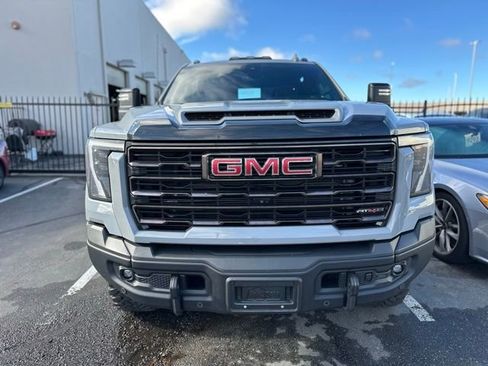Used 2024 GMC Sierra 2500 AT4X w/ AT4X AEV Edition image 2