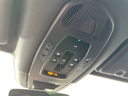 Certified 2025 Porsche Cayenne image 25