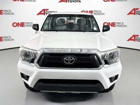 Used 2015 Toyota Tacoma PreRunner w/ TRD Off-Road Package RWD image 2