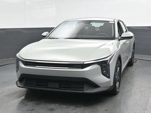 Used 2025 Kia K4 FWD image 6