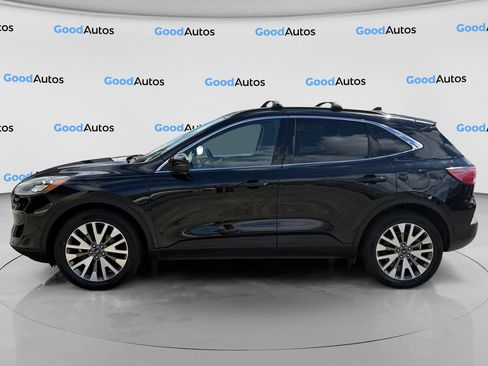 Used 2020 Ford Escape Titanium AWD/4WD image 3