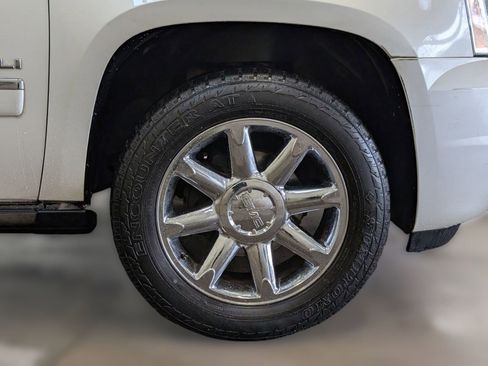 Used 2013 GMC Yukon Denali image 12