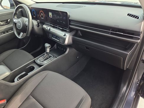 Used 2025 Hyundai Kona SEL FWD image 32