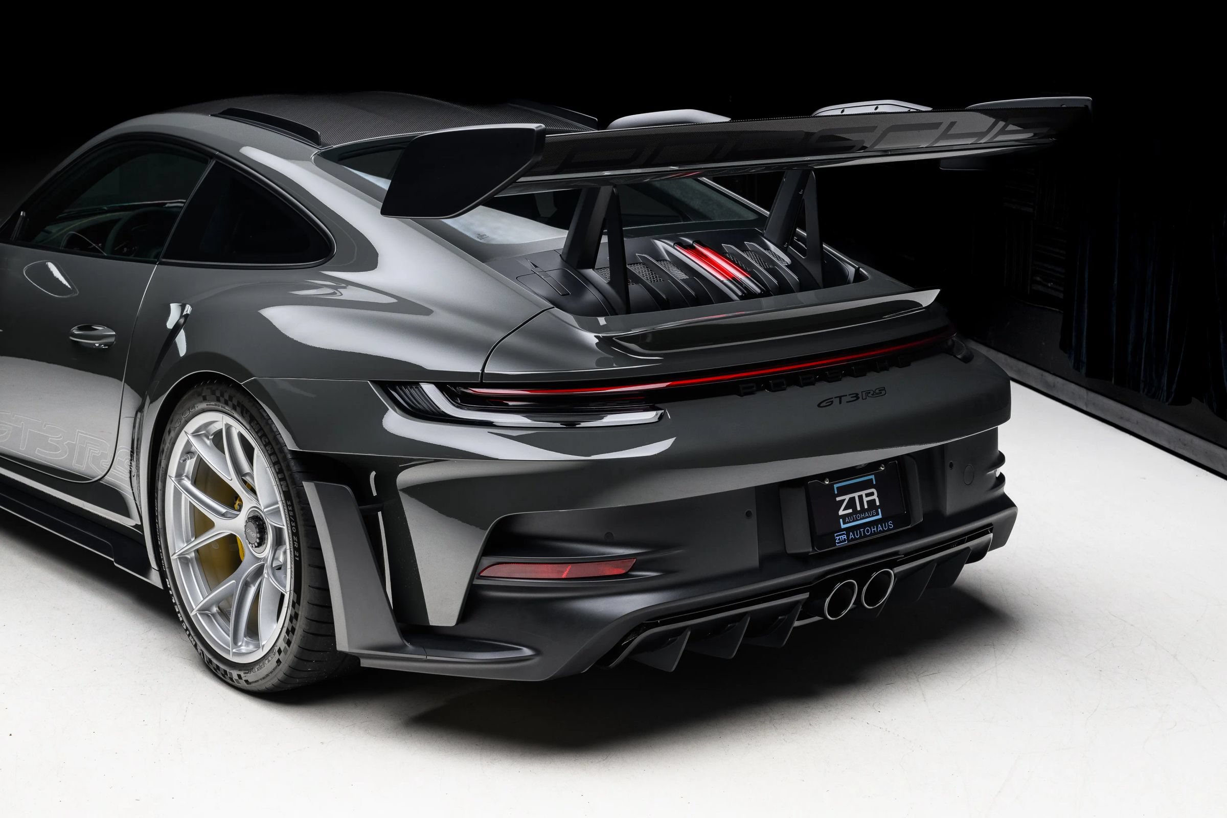 Used 2024 Porsche 911 GT3 RS RWD image 15
