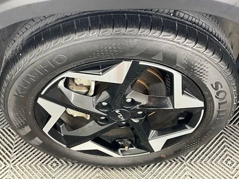 Used 2025 Kia Seltos S FWD image 29