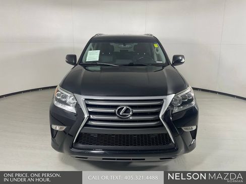 Used 2016 Lexus GX 460 w/ Navigation Package AWD/4WD image 2