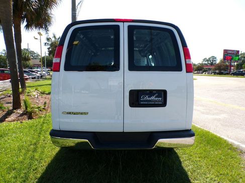 Used 2022 Chevrolet Express 2500 w/ Driver Convenience Package RWD image 6