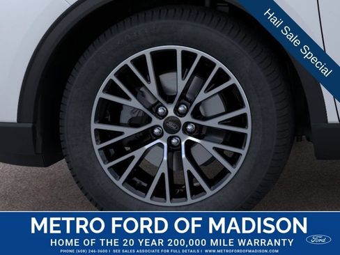New 2025 Ford Escape SE w/ PHEV Premium Package FWD image 20