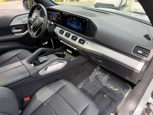 Used 2025 Mercedes-Benz GLE 350 4MATIC image 29
