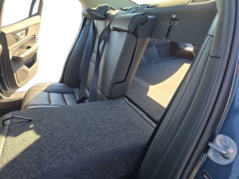 Used 2024 Volvo S60 B5 Plus image 19