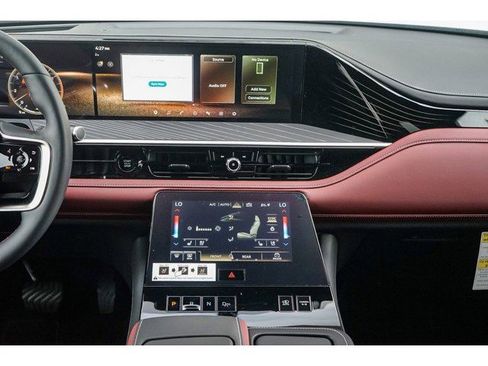 New 2026 INFINITI QX80 Autograph AWD/4WD image 14