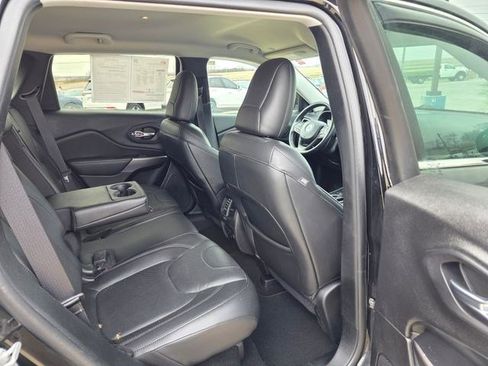 Used 2020 Jeep Cherokee Limited w/ Technology Group AWD/4WD image 15