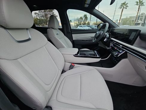 New 2026 Hyundai Tucson Limited image 18