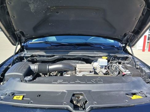 Used 2023 RAM 1500 Laramie AWD/4WD image 32