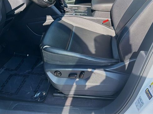 Used 2019 Volkswagen Atlas SE FWD image 17