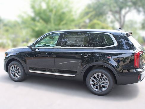 New 2025 Kia Telluride LX image 12