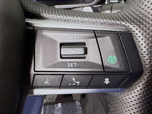 Used 2024 Mitsubishi Outlander SE image 15