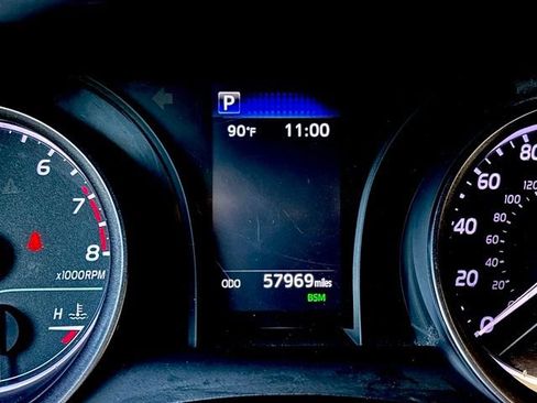Used 2024 Toyota Camry SE FWD image 25