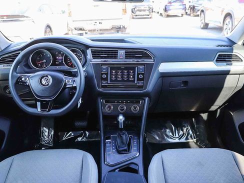 Used 2020 Volkswagen Tiguan S image 12