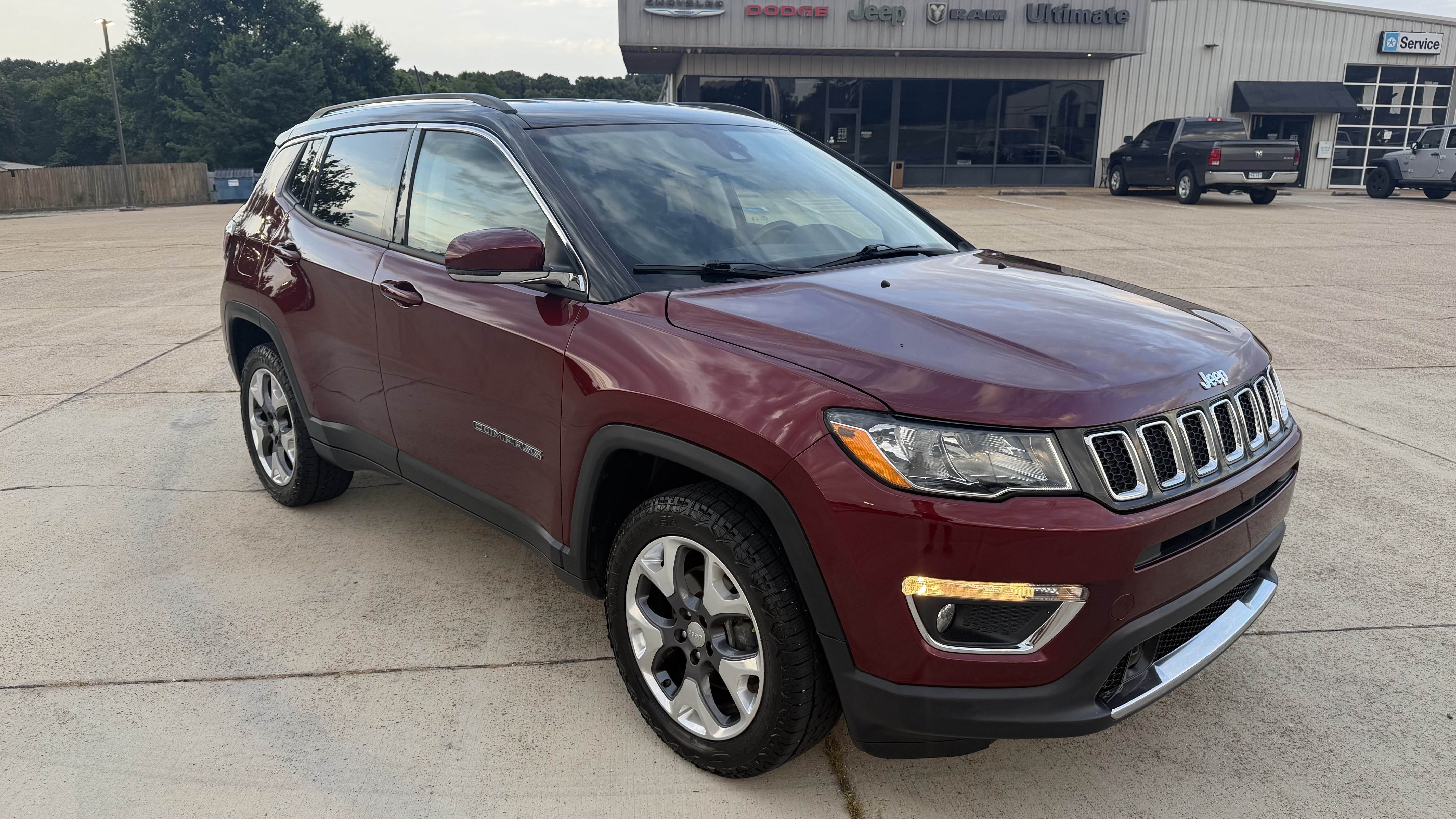 Used 2021 Jeep Compass Limited AWD/4WD image 10