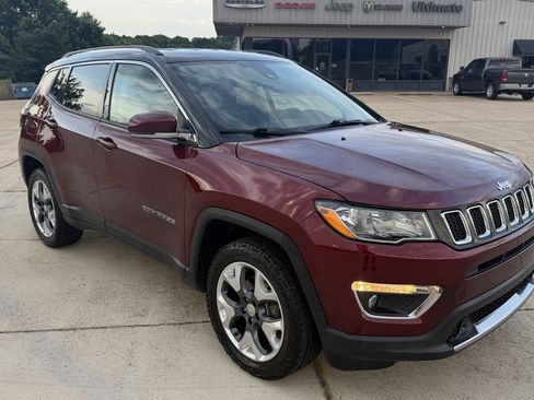 Used 2021 Jeep Compass Limited AWD/4WD image 10