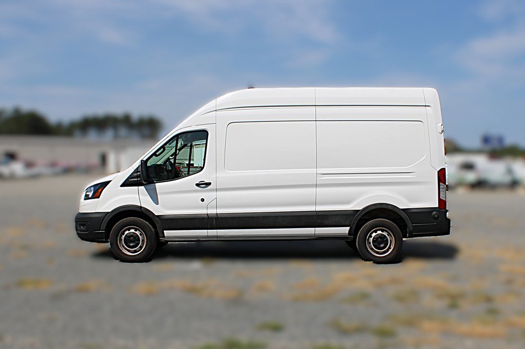 Used 2024 Ford Transit 250 148 High Roof RWD image 3