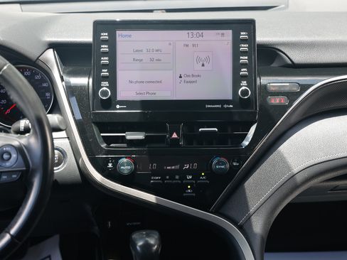 Used 2021 Toyota Camry XSE FWD image 36