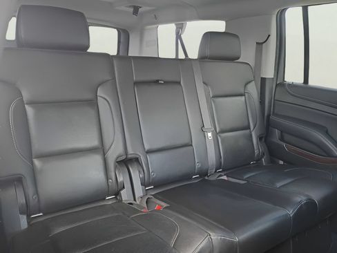 Used 2018 GMC Yukon XL SLT w/ Open Road Package AWD/4WD image 11